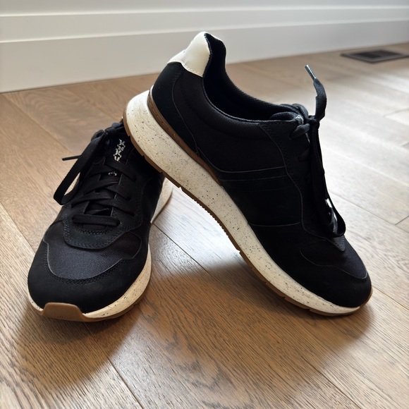 UGG ReTrainer - Picture 1 of 6